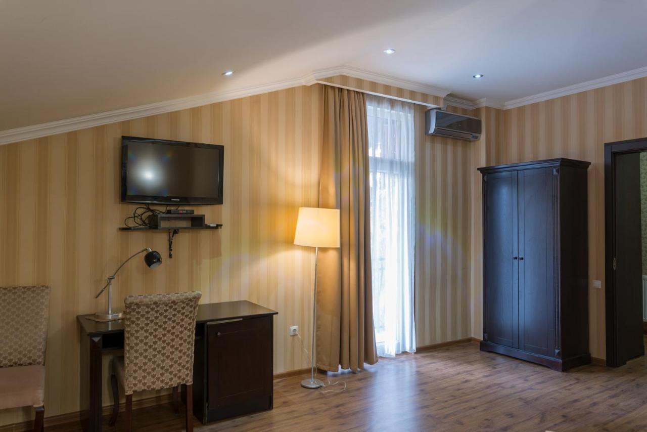 Garden View Hotel Tbilisi Buitenkant foto